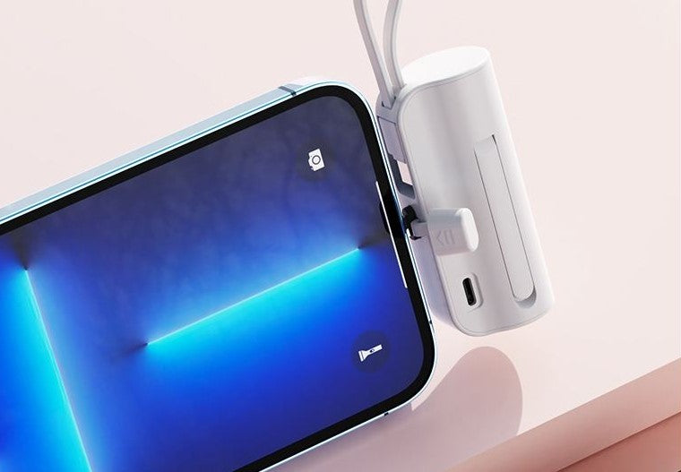 8000Mah Mini Power Bank With Lightning Pin And Type C Cable